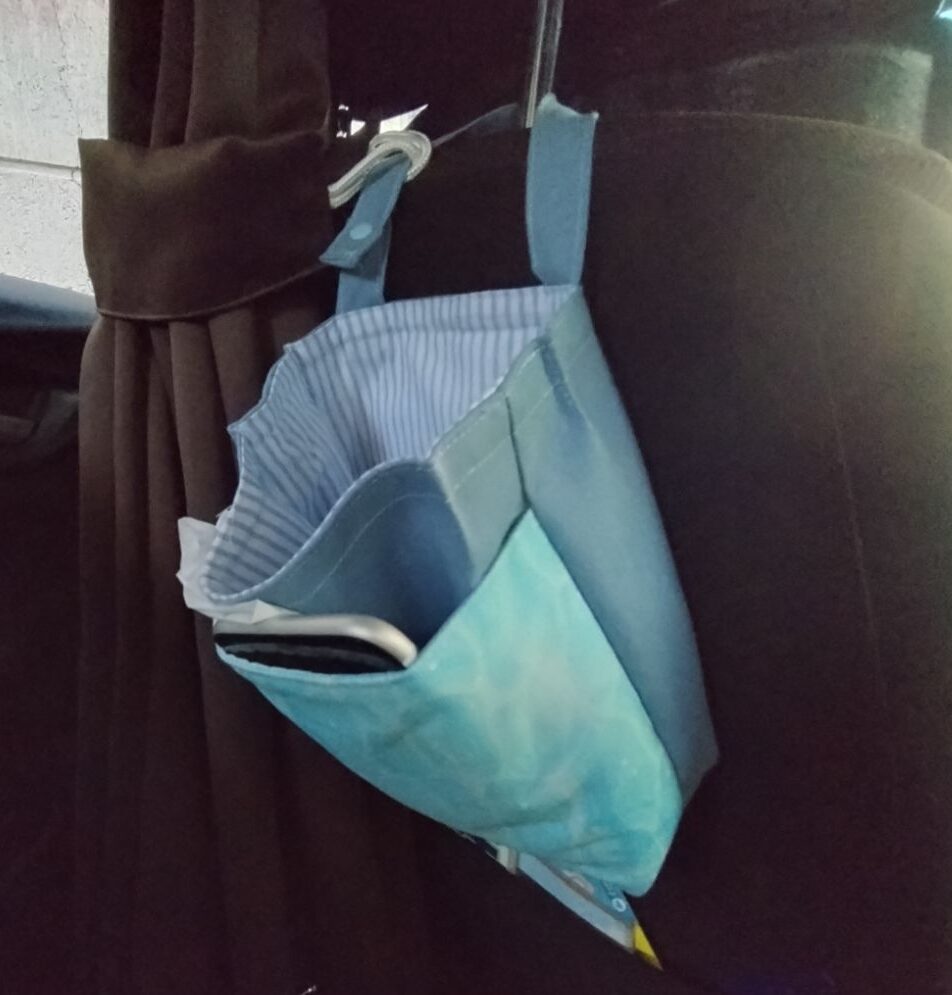 車内用ポーチ